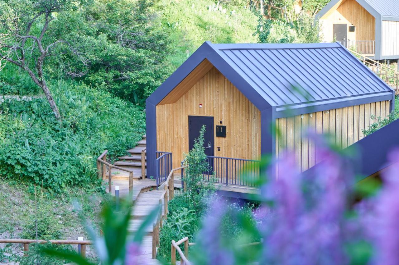 Qazaq Auyl Eco Hotel Ałma Ata Zewnętrze zdjęcie