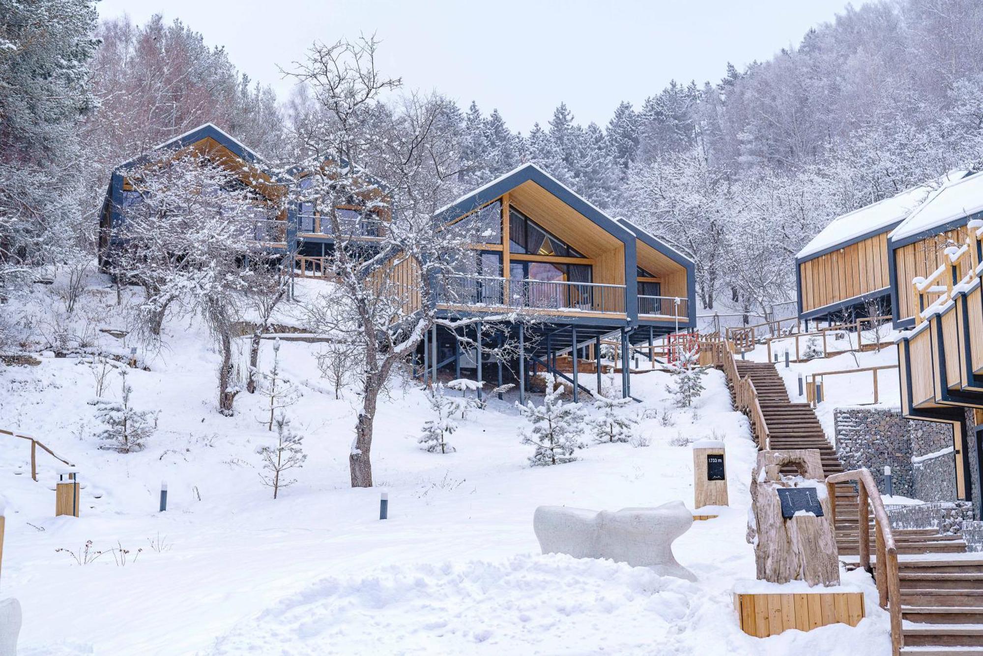 Qazaq Auyl Eco Hotel Ałma Ata Zewnętrze zdjęcie