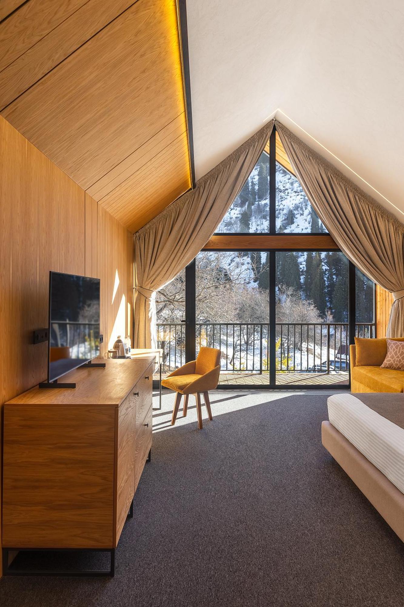 Qazaq Auyl Eco Hotel Ałma Ata Zewnętrze zdjęcie