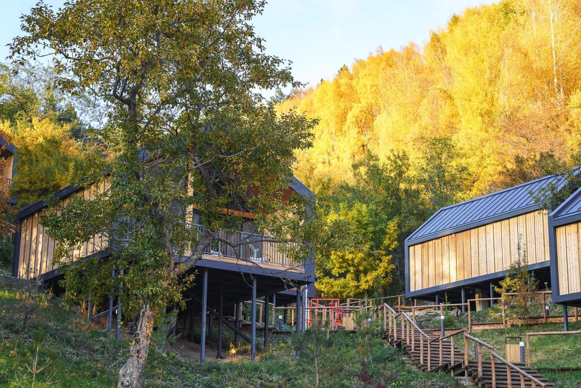 Qazaq Auyl Eco Hotel Ałma Ata Zewnętrze zdjęcie