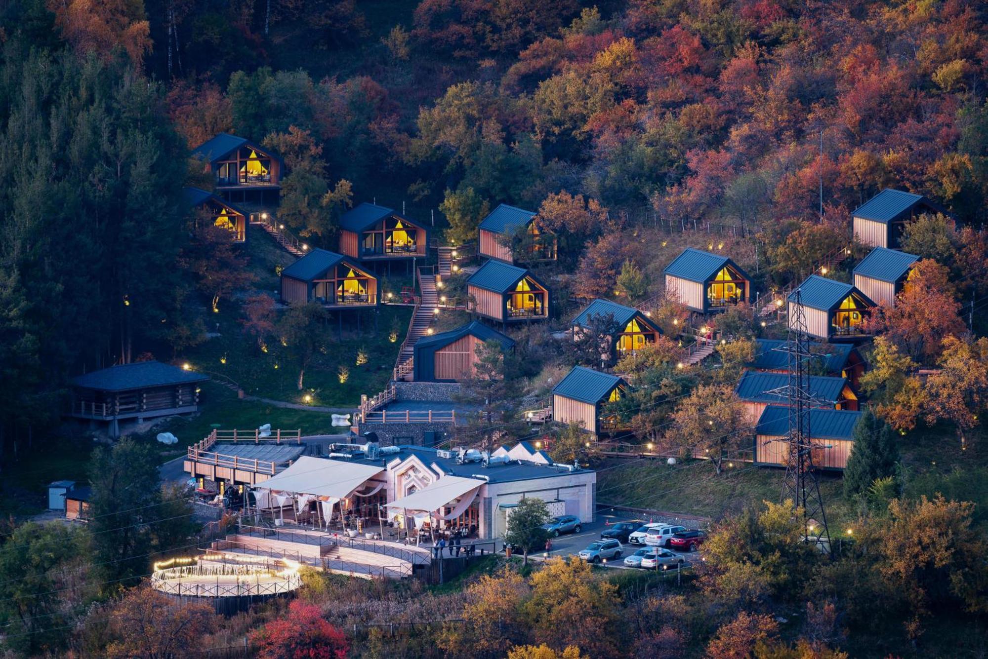 Qazaq Auyl Eco Hotel Ałma Ata Zewnętrze zdjęcie