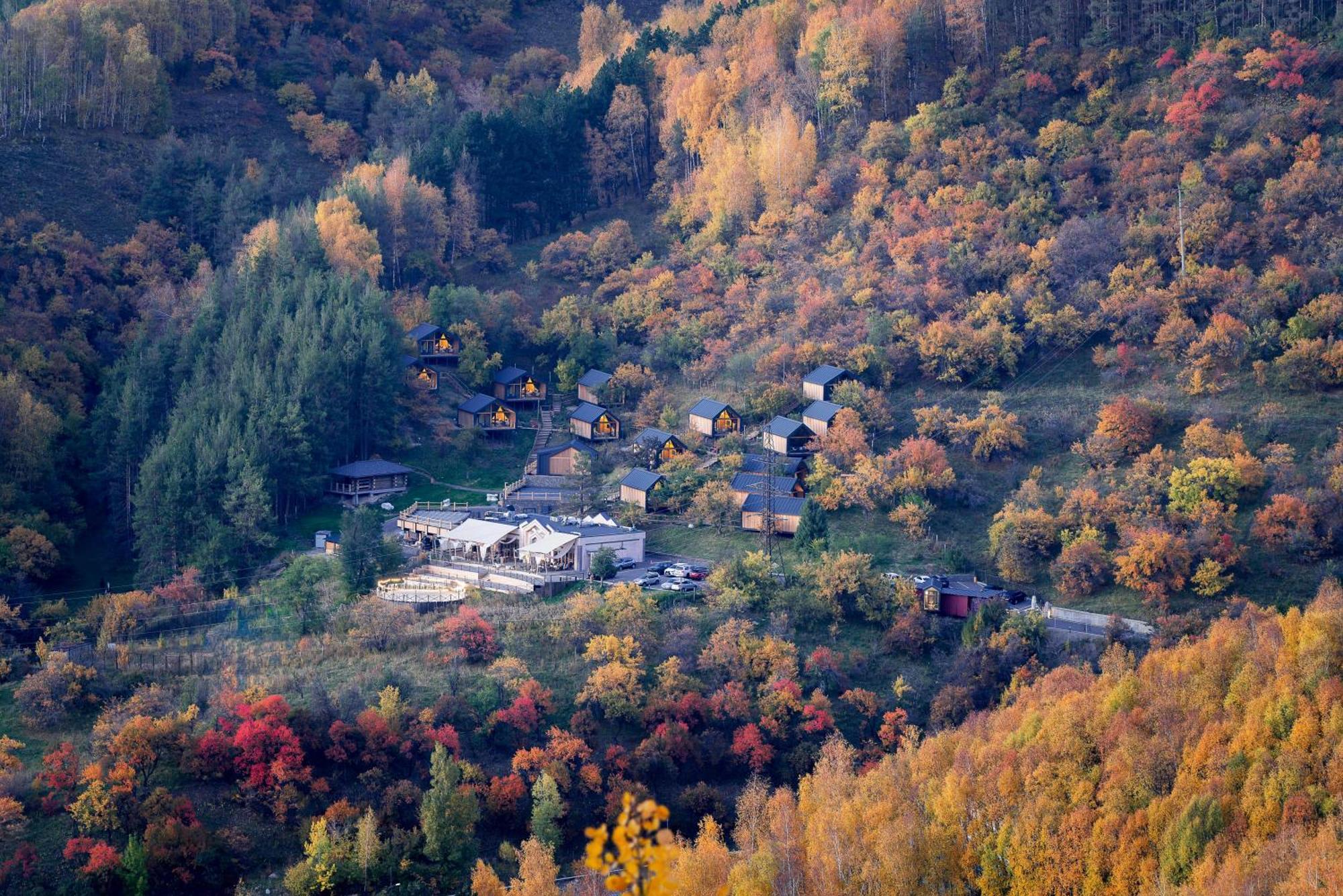 Qazaq Auyl Eco Hotel Ałma Ata Zewnętrze zdjęcie