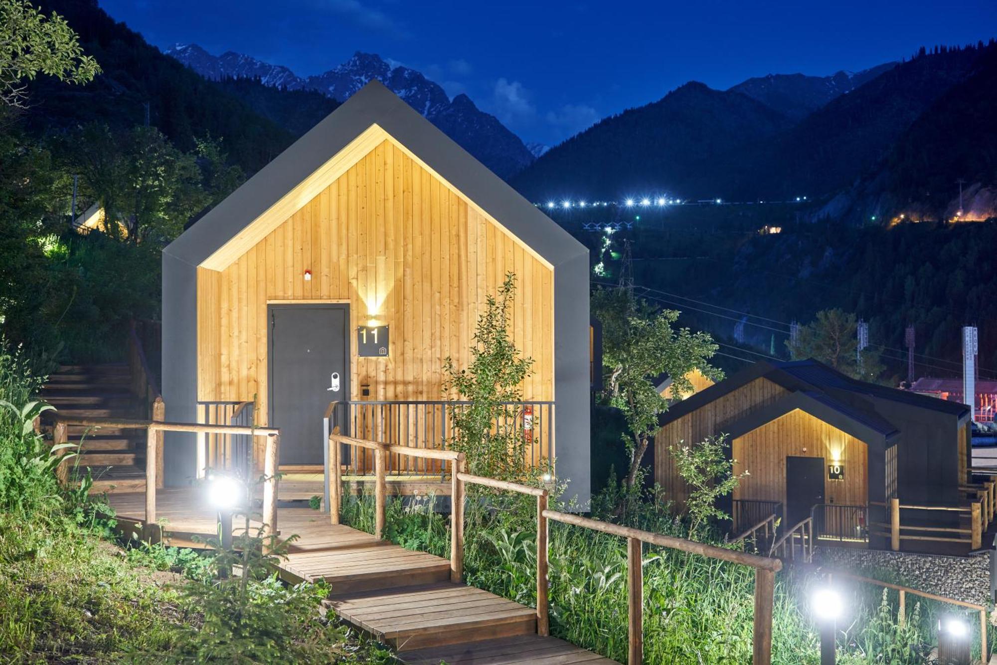 Qazaq Auyl Eco Hotel Ałma Ata Zewnętrze zdjęcie