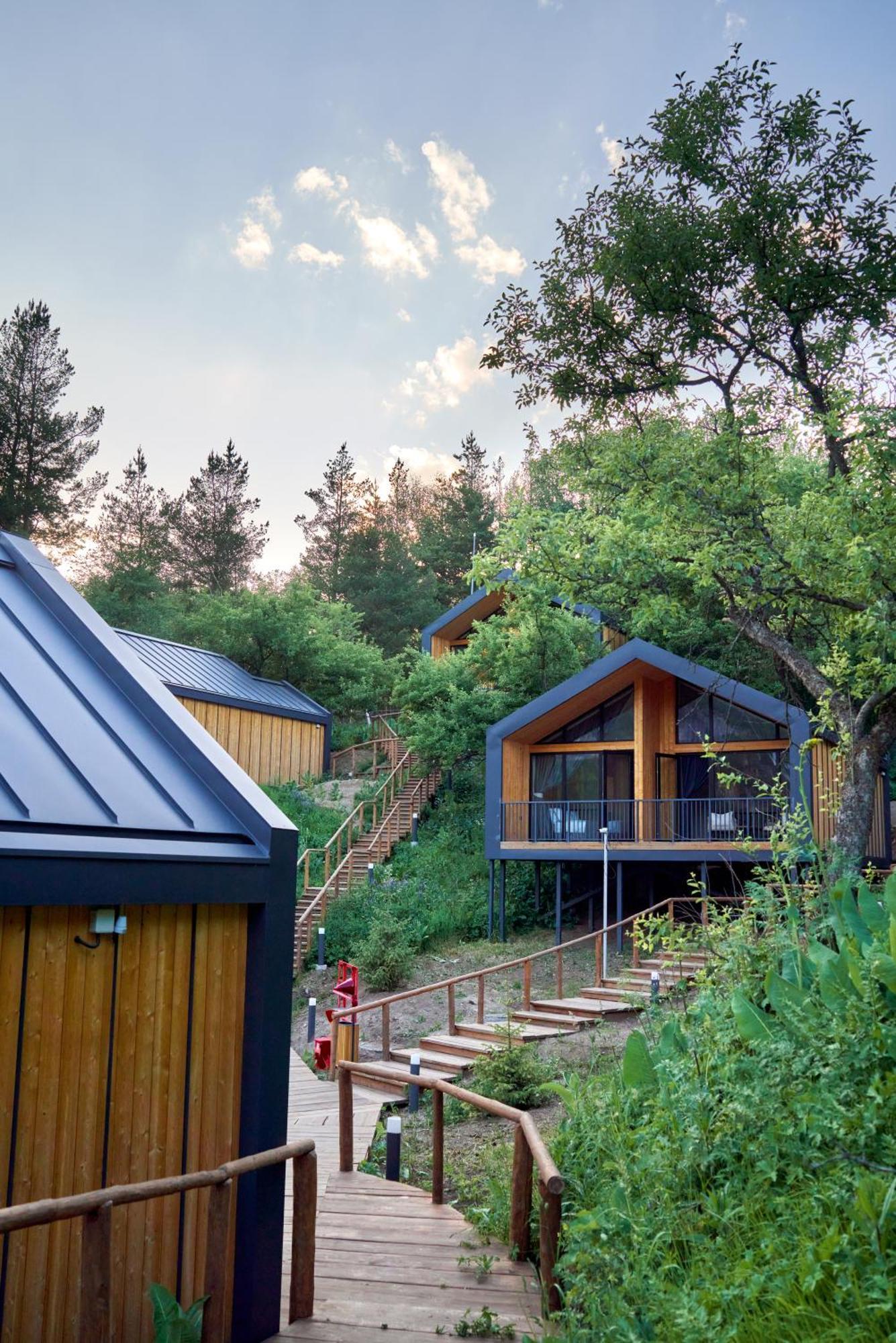 Qazaq Auyl Eco Hotel Ałma Ata Zewnętrze zdjęcie